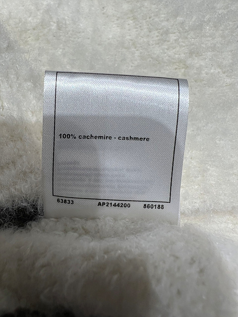 77acd7a43f4eb1cd696e572aa3db8ccc_1762239566_8608.jpg
