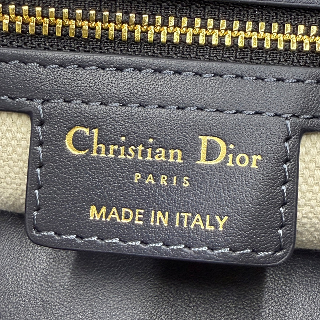 fcc0c850f3278076891b9210aa6c01c8_1763709314_5002.jpg