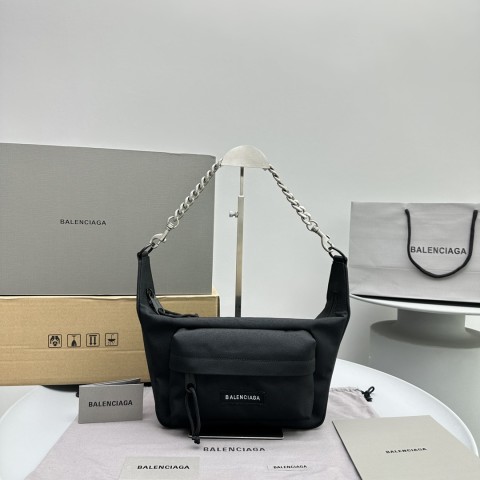 레이버 숄더백