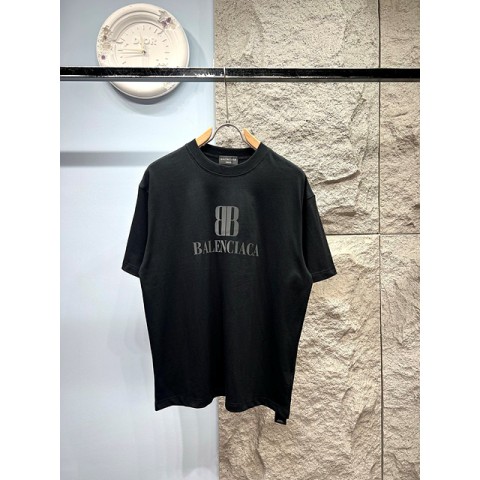 발렌시아가 반팔 티셔츠