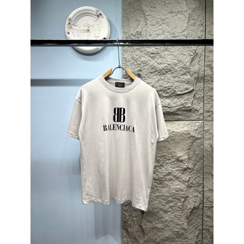 발렌시아가 반팔 티셔츠