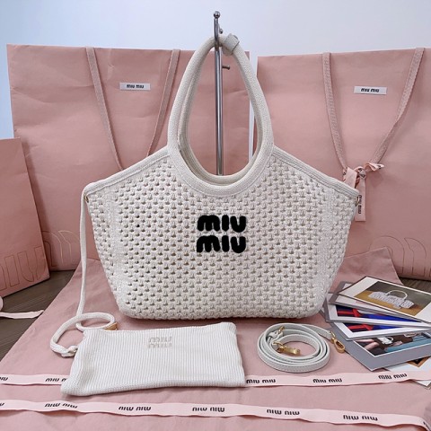 미우미우 토트백 5BG281