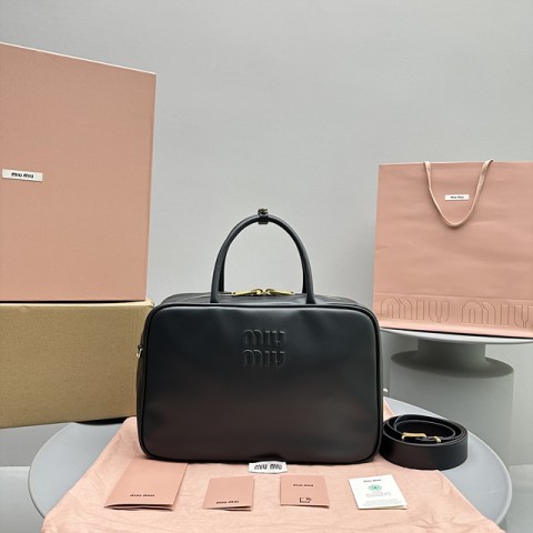미우미우 가죽 탑 핸들백 5BB117
