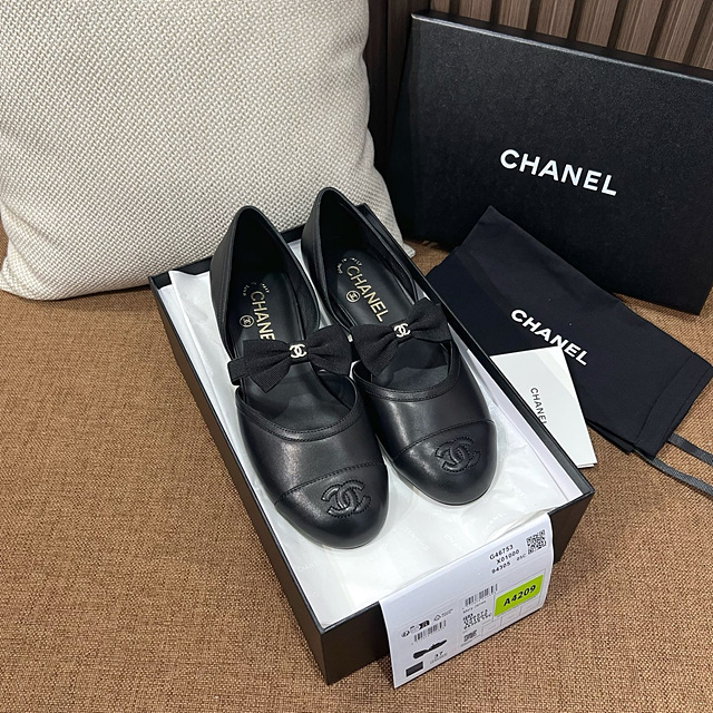 샤넬 리본 메리제인 플랫슈즈 G46753