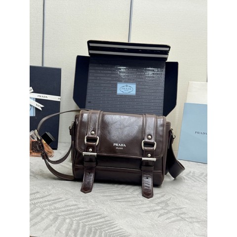 프라다 버클 크로스백 2VD078