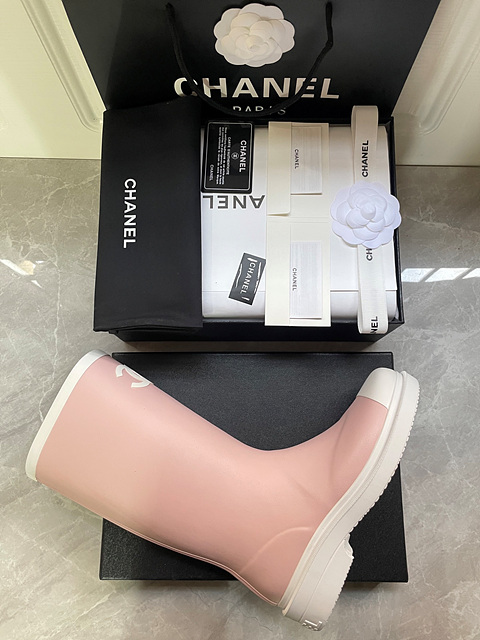 샤넬 레인부츠