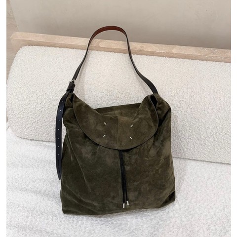 메종 마르지엘라 스웨이드 스몰 호보백