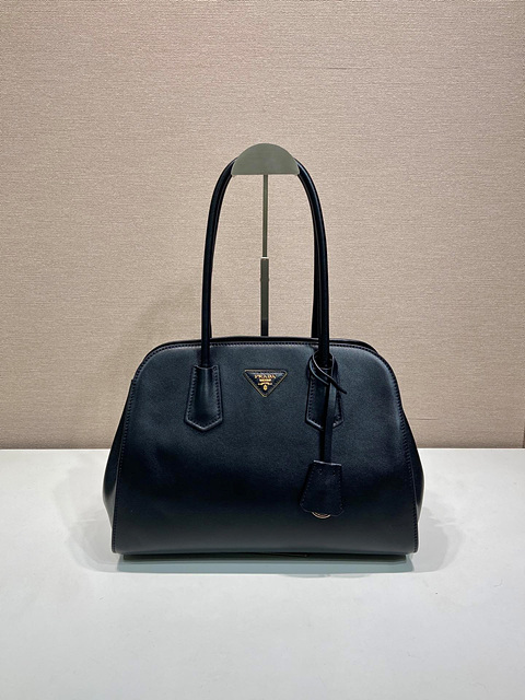 프라다 레더 토트백 1BG606