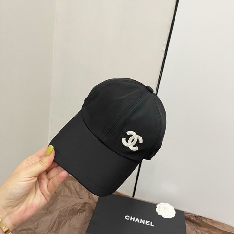 샤넬 볼캡